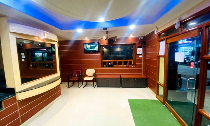 Gandhi Nagar Cabin | MAYUR PARADISE