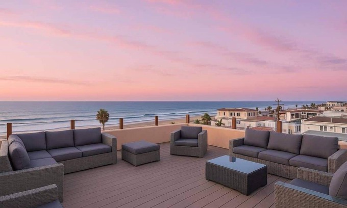 Mission Beach House | MB Massive Oceanview 6BR/6BA Sleep 30+Rooftop Deck