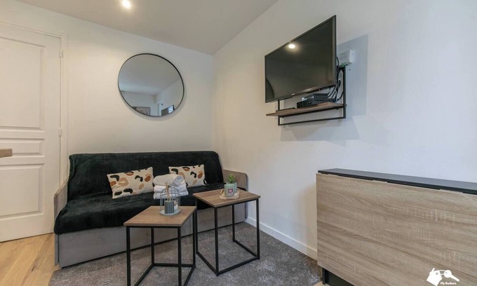 11th Arrondissement Apartment | MBA - Splendid apartment near Gambetta