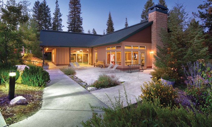 McCall Resort | McCall, ID: 2 Bedroom Condo w/Resort Pool 1 Mi From Lakes & Ponderosa State Park