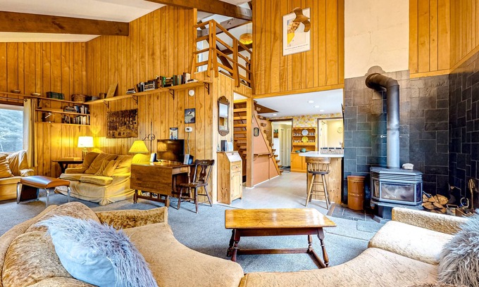 Franconia House | MCM hideaway with entertainer's deck, dog-friendly yard, Ping-Pong & WFH desks