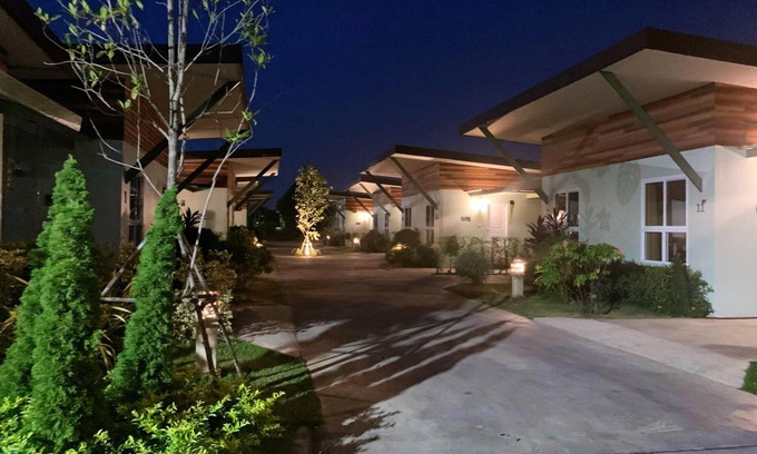 Kaeng Khoi Hotel | Me and Tree Villa