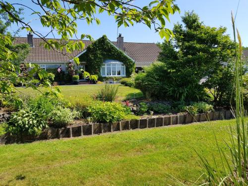 Lisnagunogue Bed & Breakfast | Meadow View B&B