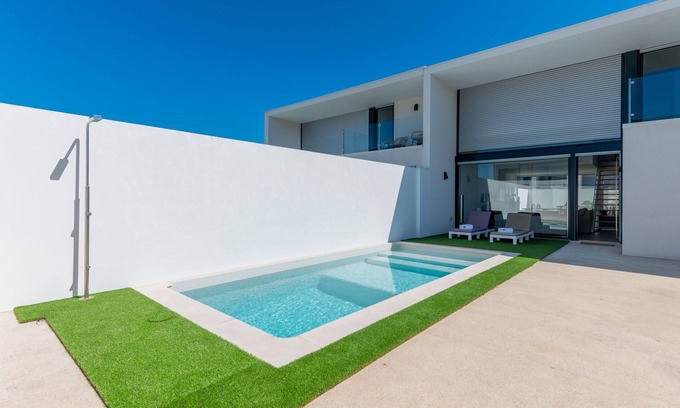 Caixas Villa | Meco Sunset & Pool Villa (C122)