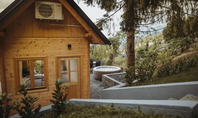 Ambroz pod Krvavcem Apartment | Med smrekami - cozy place with sauna and jacuzzi