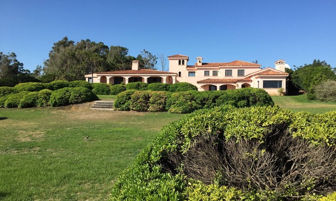 Solanas House | Mediterranean House of 4 Suites in front of the beach
