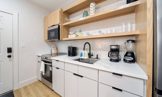 Greater East End Apartment | Mediterranean Villa Vibes #3 at East Downtown