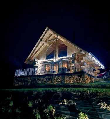 Kostolna Ves Ski Chalet | Medveď, Vlk, Líška Zrubová rozprávka nad rybníkom