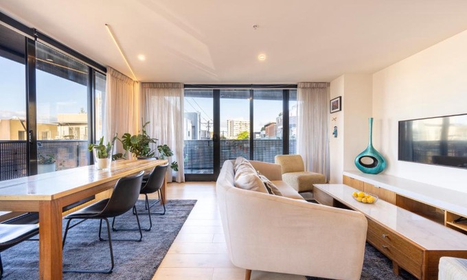 Northcote Apartment | Mega Style Apartments The General