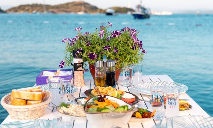 Golturkbuku Hotel | Melengeç Otel