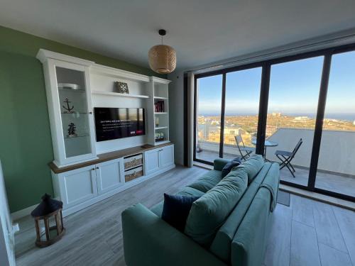 Mellieha Apartment | Mellieħa luxurious 2 bedroom apartment with sea view