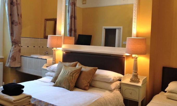 Douglas House | Melrose Guest House