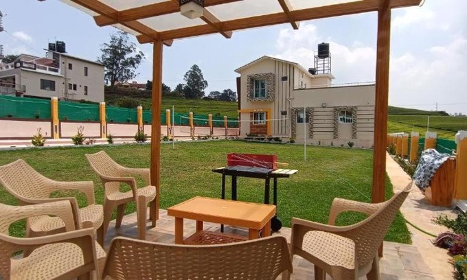 Kandal House | Memmsta Hotels - 1570