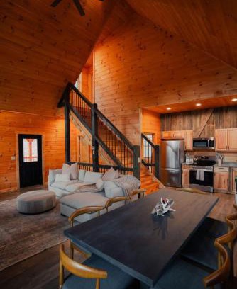 McArthur House | Memories at Hillside A Modern Cabin Hocking Hills