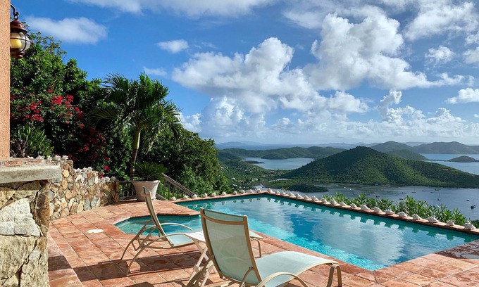 Lower Carolina House | Memory Daze ~ Pool + Coral Bay Views!