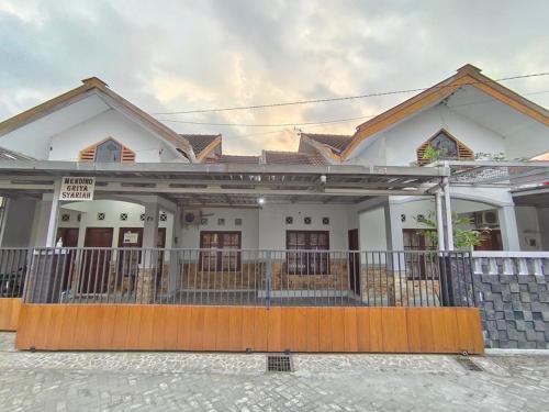 Ngaglik House | Mendiro Griya Syariah