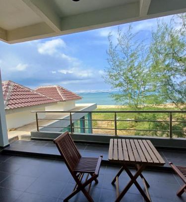 Pantai Penarik House | Mengkuang Villa - Deluxe Room