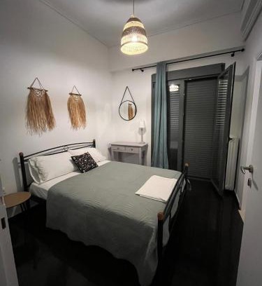 Piraeus Apartment | Menta Boho Piraeus Apartment