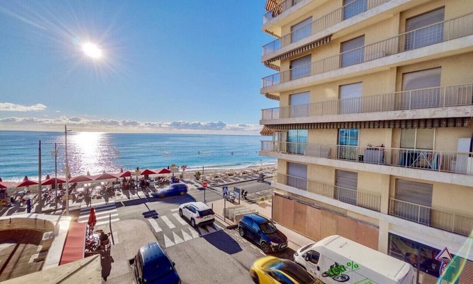 Menton Apartment | Menton Two-room apartment Seafront