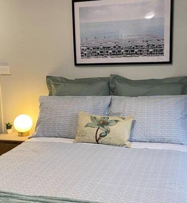 Bell Post Hill Apartment | MEPLE, Tiny Home, Pets, Walk2Food, WiFi, Bfast, Private, Serene
