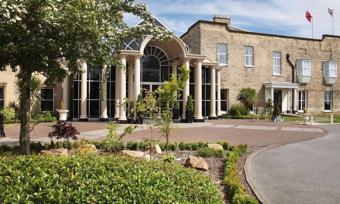 Skelton Hotel | Mercure York Fairfield Manor Hotel