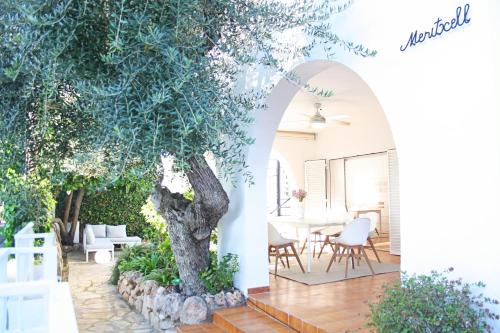 Vilafortuny House | Meritxell seafront villa