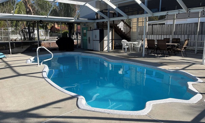 Weeki Wachee Gardens House | MERMAID MANOR heated POOL! Waterfront, BOAT DOCK, KAYAKS, paddle Weeki Wachee