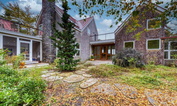 West Point House | Mermaid
