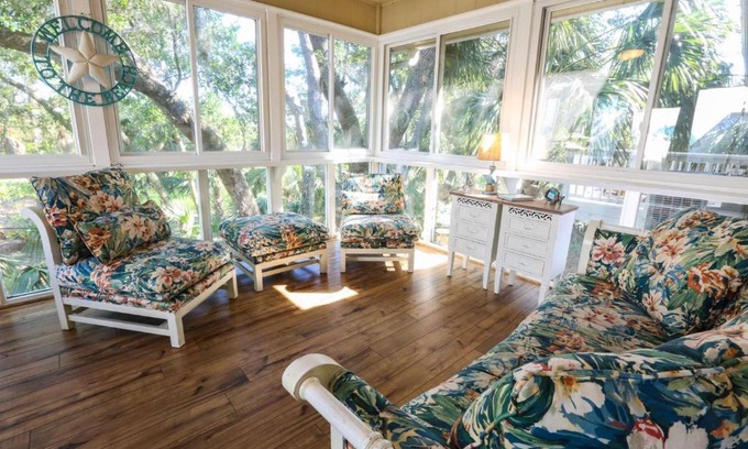 Sunset Point House | Mermaid’s Folly