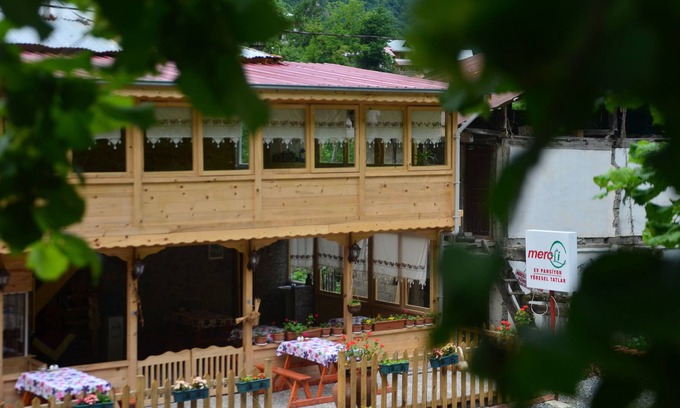 Borcka House | Meroli Ev Pansiyonu ve Yöresel Tatlar