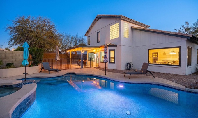 East Mesa House | Mesa Free Heated Pool Remodeled Luxury Billiards Closed to 202 Red Mountain