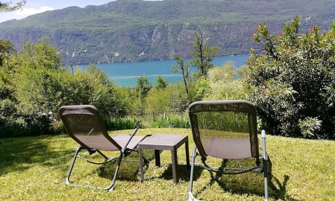Brison-Saint-Innocent Apartment | Meublé avec jardin au bord lac du Bourget