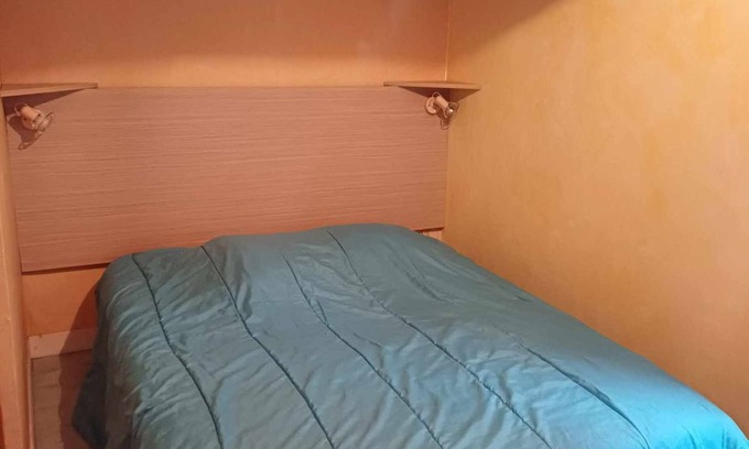 Saint-Laurent-les-Bains Apartment | Meublé de Tourisme 2 Dans un Joli Village Limitrophe Lozère et Ardèche