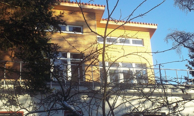 Steglitz-Zehlendorf Apartment | Mexiplatz, 200m from S Bahn, 25 Minutes from Potsdamer Platz