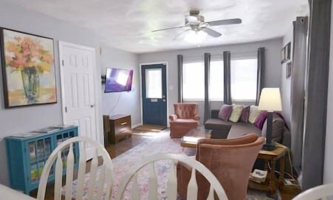 Bloomington House | Meyer's Place: Your Home Away in Bloomington