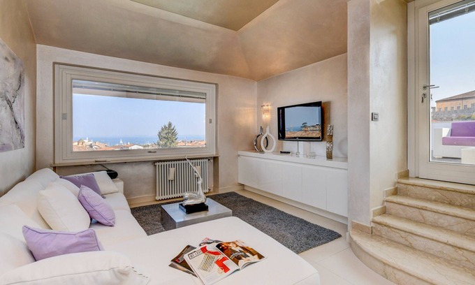 Desenzano del Garda City Centre Apartment | MGH Luxury - Lake View Penthouse Desenzano