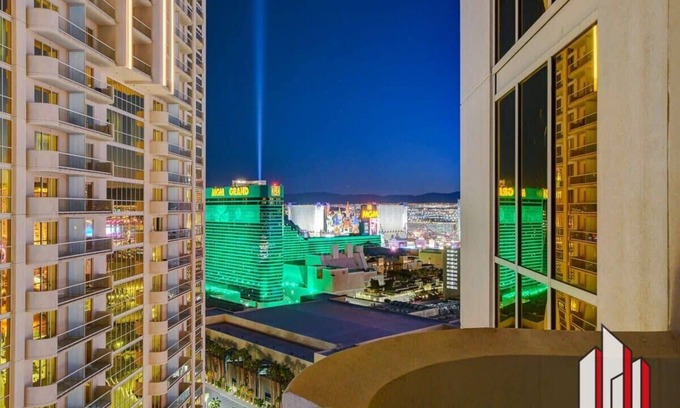 Las Vegas Condo | MGM Signature-25-702 1Bedroom 2Bath Balcony Suite