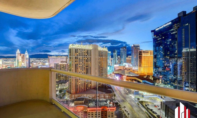 Las Vegas Condo | MGM Signature-27-805 F1 Track & Strip View Balcony