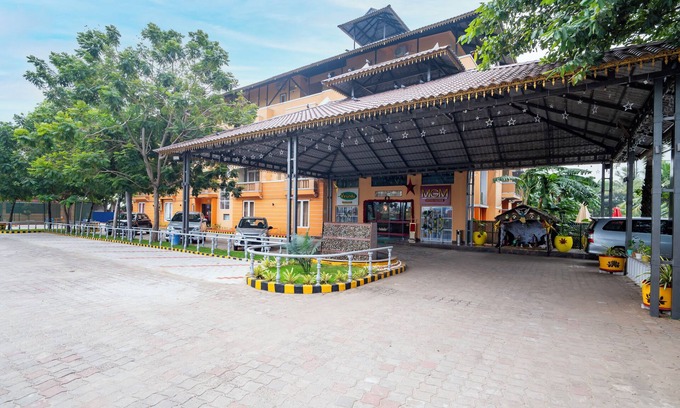 Velankanni Hotel | MGM Vailankanni Residency