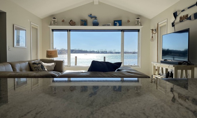 Algonac Cottage | “MI” spacious, waterfront cottage in Algonac, MI