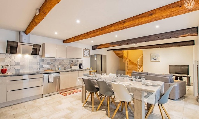 Hurigny House | Micelya - Hurigny - Gîte