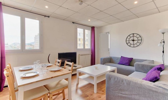 Chanot - Stade Velodrome Apartment | MICHELET 2 · T4 à 14 min à pied du Stade Vélodrome
