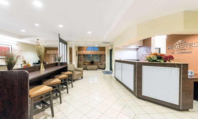 Eagle Pass Hotel | Microtel Inn and Suites Eagle Pass