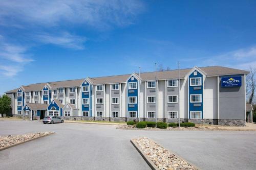 Sprague Hotel | Microtel Inn by Wyndham Beckley