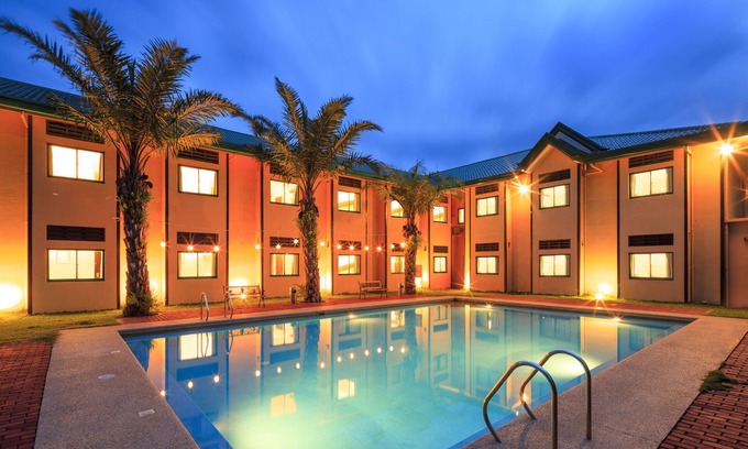 Cabanatuan Hotel | Microtel Inn by Wyndham Cabanatuan