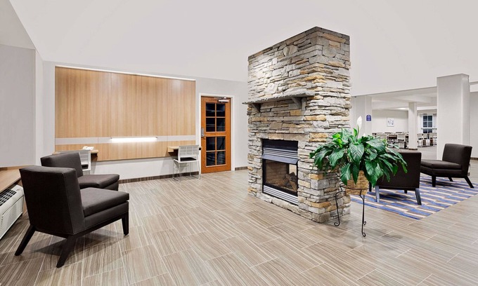 Middletown Hotel | Microtel Inn & Suites by Wyndham Middletown