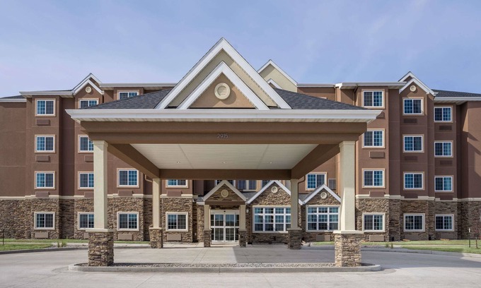 Moorhead Hotel | Microtel Inn & Suites By Wyndham Moorhead Fargo Area
