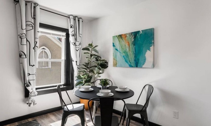 Penn-Knox Apartment | Mid/Long-Term: Spacious 1BR Home for 4 Guests