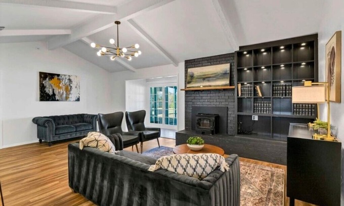Willow Park House | Midcentury Retreat on 1 Acre with Pool! Pets Welcome!