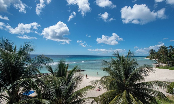 Hastings Apartment | Middle Camelot 1 Bedroom On The Beach